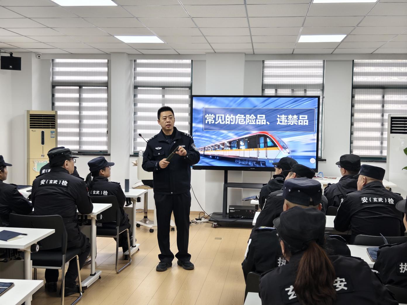 E:/25.12.10后 上傳網(wǎng)站留存/以專業(yè)守護安全 用實戰(zhàn)淬煉本領/照片/4cc3490dfea041d8d6c96d17b497cc5f.jpg4cc3490dfea041d8d6c96d17b497cc5f