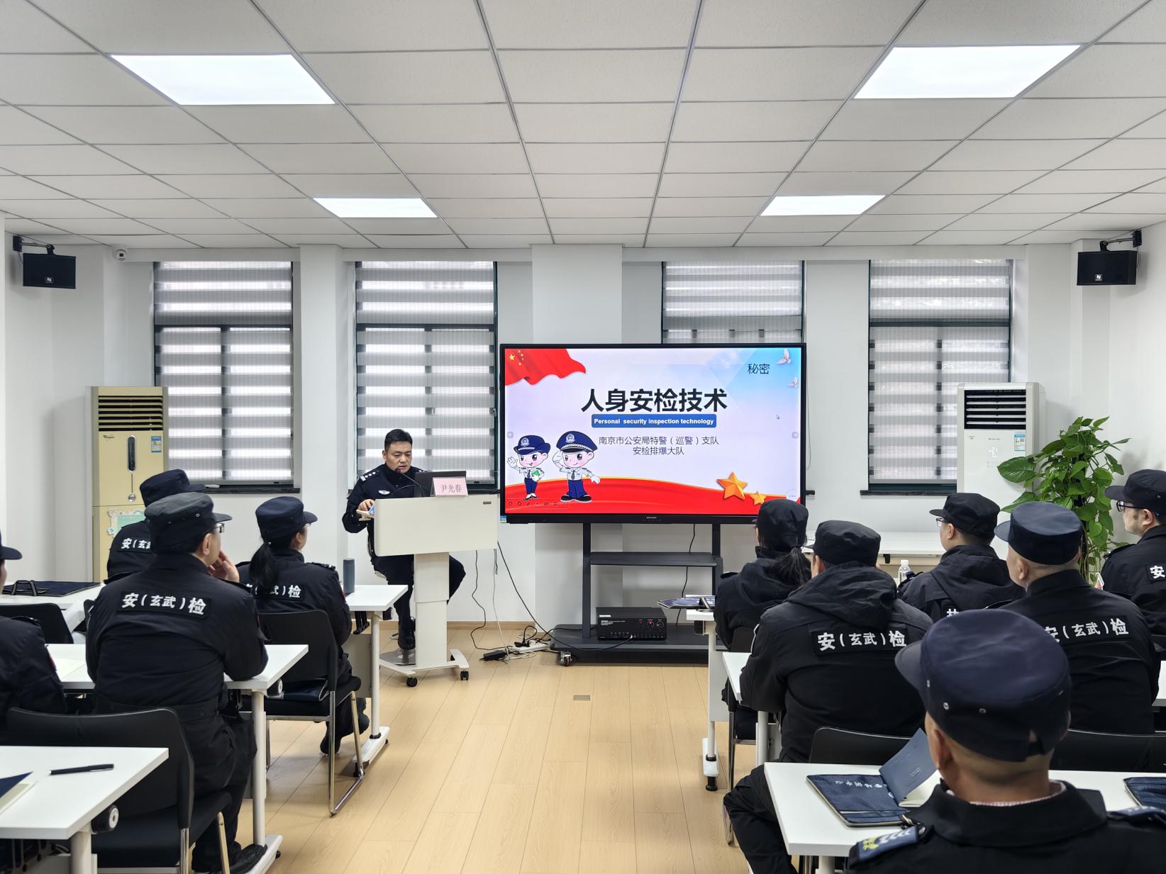 E:/25.12.10后 上傳網(wǎng)站留存/以專業(yè)守護安全 用實戰(zhàn)淬煉本領/照片/17b1ce49eeb5d40b2f805f1f18a45e11.jpg17b1ce49eeb5d40b2f805f1f18a45e11