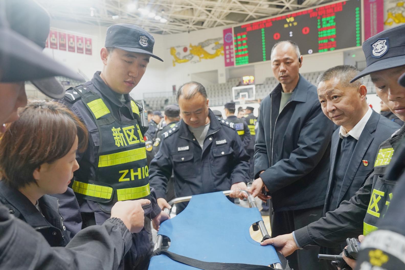 E:/25.12.10后 上傳網(wǎng)站留存/“保安衛(wèi)士”護(hù)航，熱血燃賽場！——南京市保安服務(wù)有限公司大廠分公司保障WCBA女籃聯(lián)賽激情開燃/照片/微信圖片_20251210133623_254_1.jpg微信圖片_20251210133623_254_1