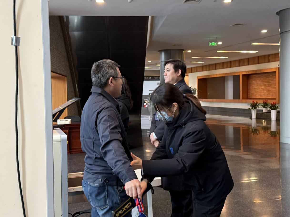 E:/25.12.10后 上傳網(wǎng)站留存/“安保鐵軍、硬核保障”2026系列報道一——科技引領(lǐng)未來，安全護(hù)航盛會/照片/79854b95b5929b8d99e14dd1fe9a271f.jpg79854b95b5929b8d99e14dd1fe9a271f